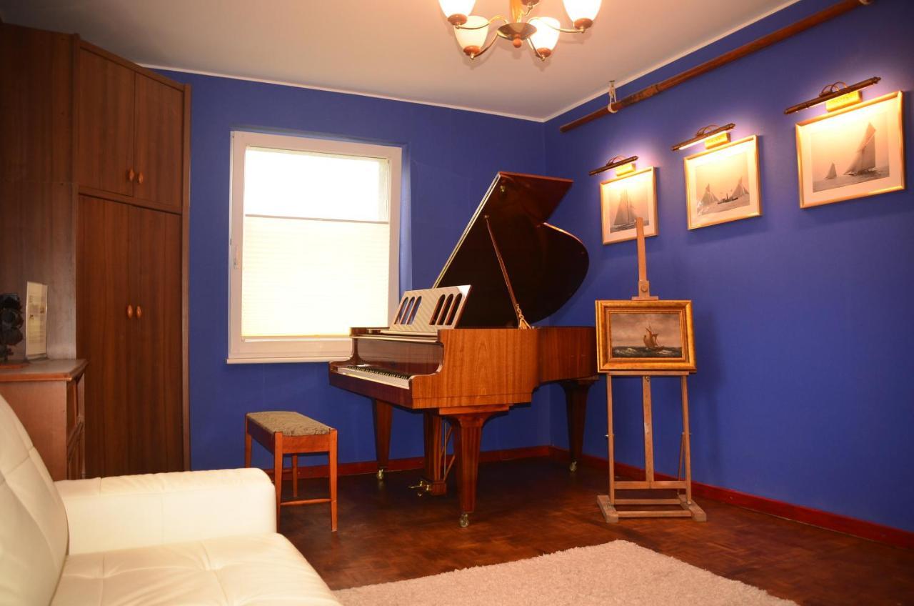 Apartament Dark Amber- 3 Rooms Grand Piano Świnoujście Extérieur photo